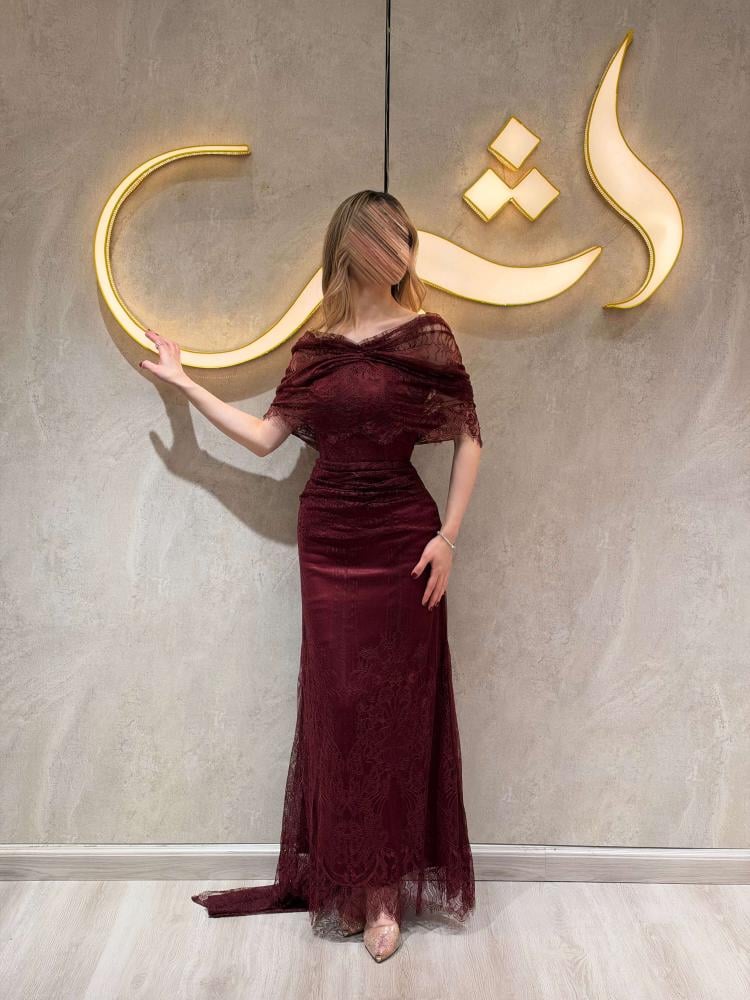 فستان غونجا / دانتيل بتفاصيله الأنيقة