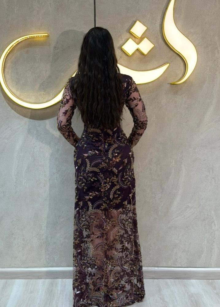 فستان سيلا / سحر الليلكي يتلألأ بفخامة الخرز