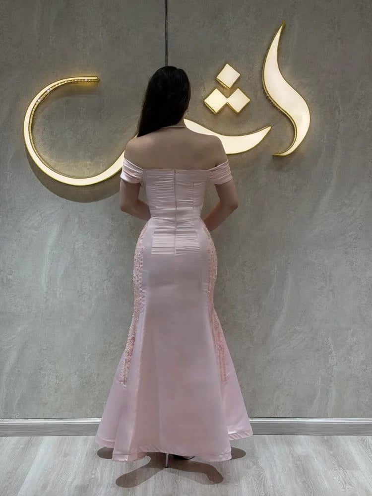 فستان ليلاس البينك / لمسة فخامة استثنائية