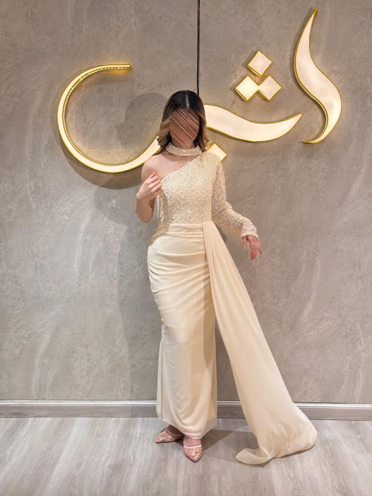 فستان دفى / نعومة الشيفون تلتقي بفخامة اللول