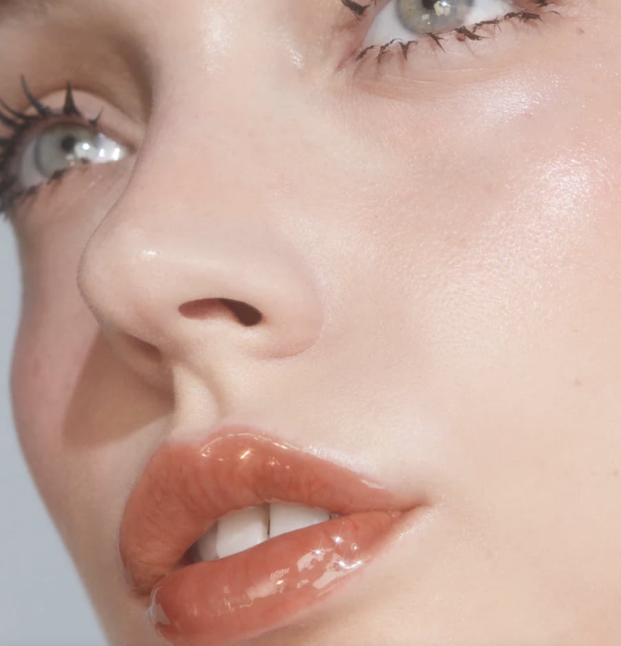 r.e.m glossy balm : hocus cocoa