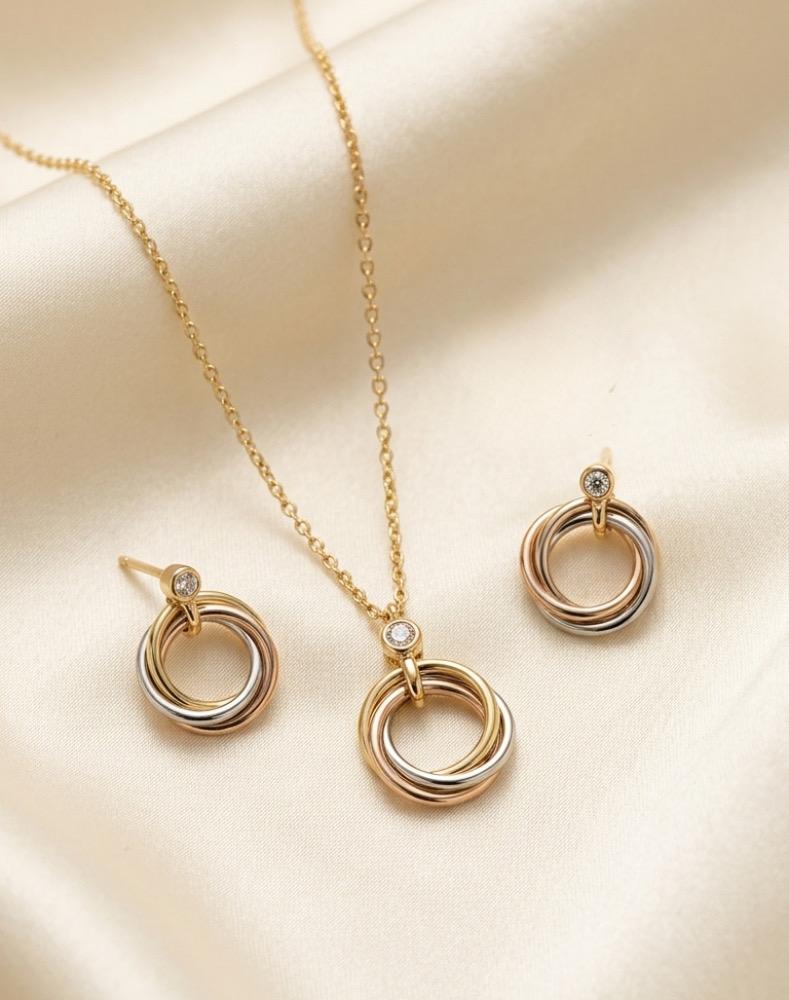 Necklace and earrings set