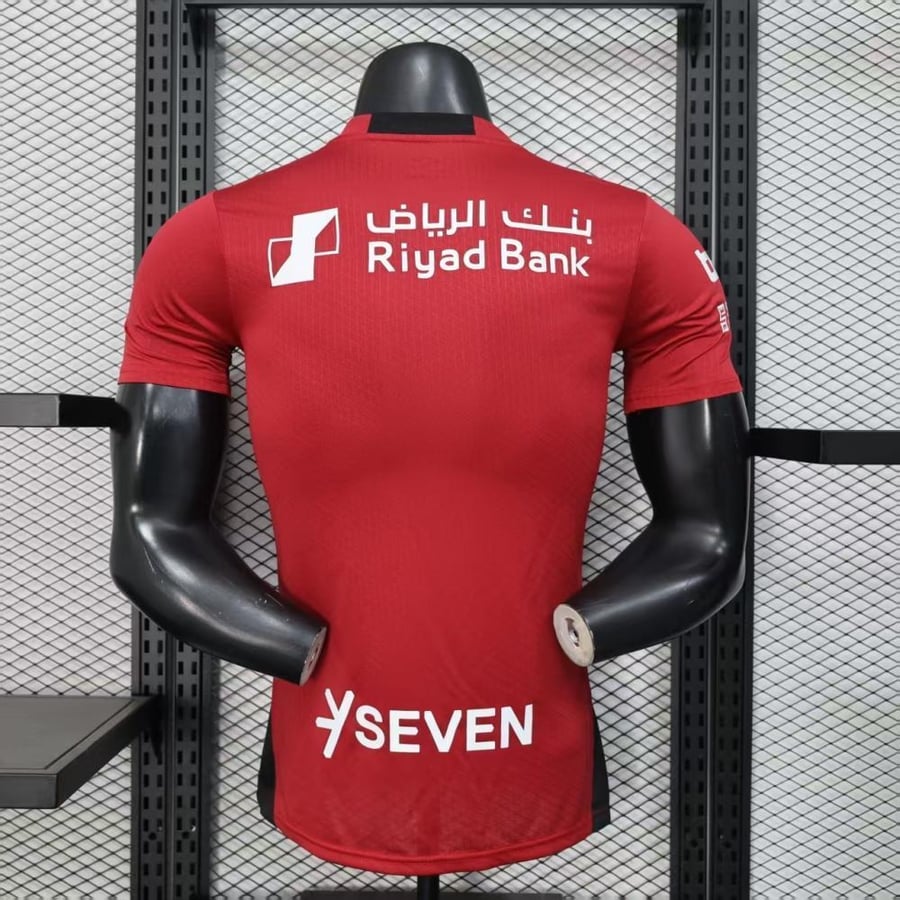 تيشيرت تمارين الهلال الأحمر