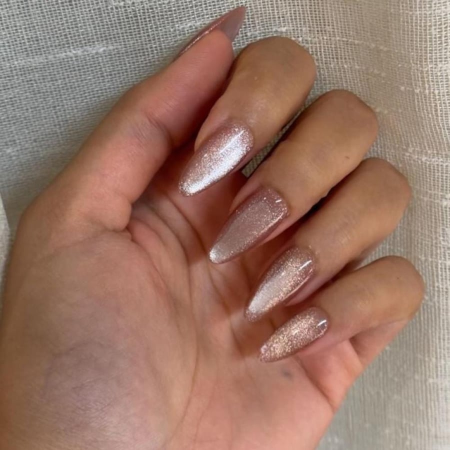 Nude cat eye