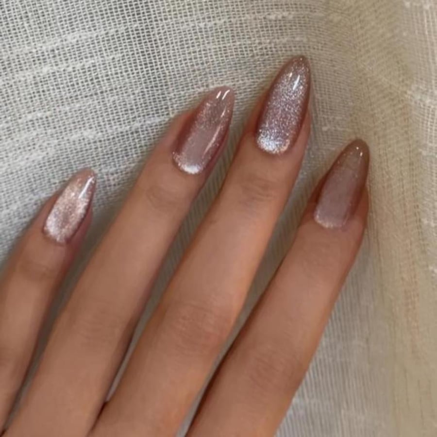 Nude cat eye