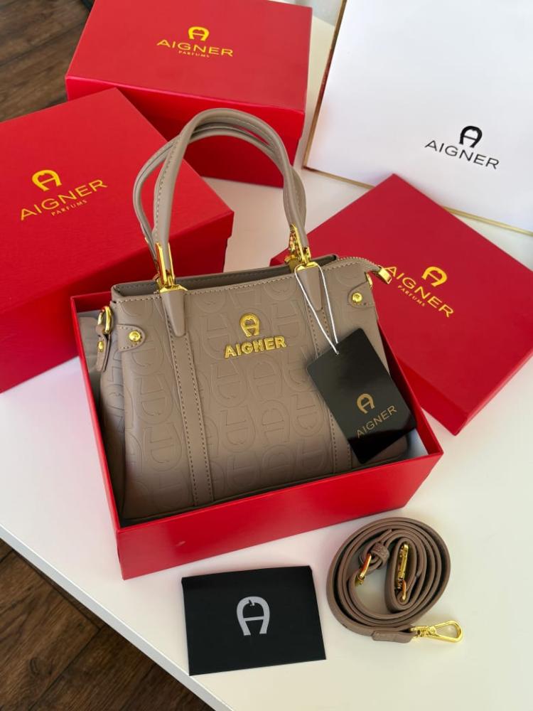 حقيبة كتف ويد نسائية من Aigner (أجنر)