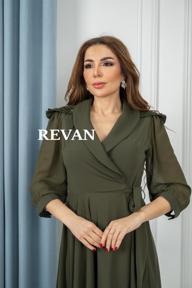 Elegant dress with a modern design