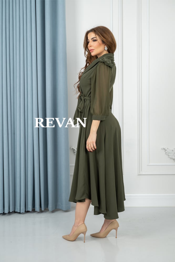 Elegant dress with a modern design