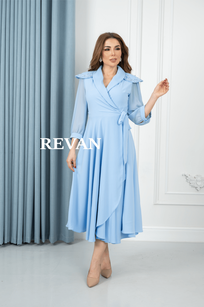 Elegant dress with a modern design