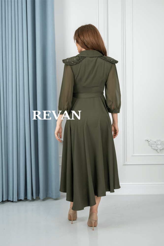 Elegant dress with a modern design