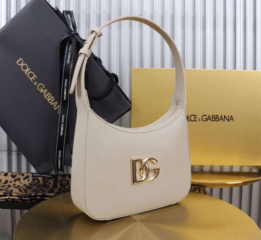 دولتشي شنطة 3.5 shoulder bag