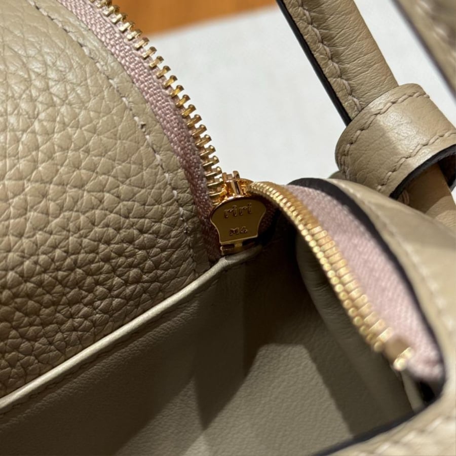 ارميز ليندي Lindy mini مقاس 19cm لون الهاردوير ذهبي