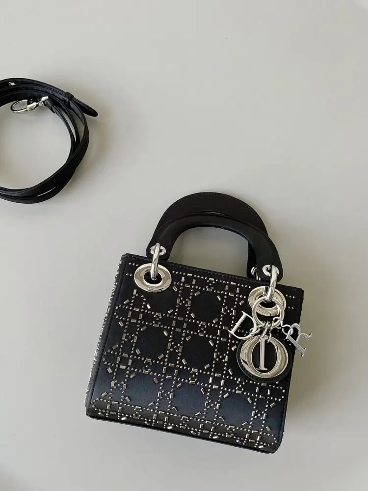 Mini Lady Dior Bag مقاس ميني (كريستال)