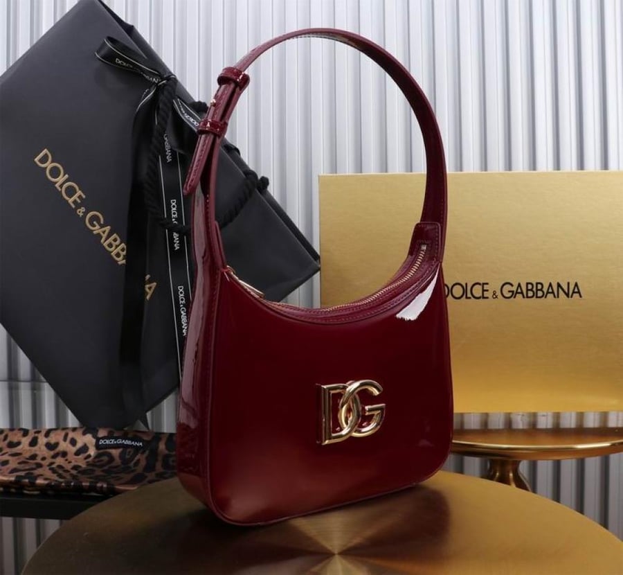 دولتشي شنطة 3.5 shoulder bag لامع