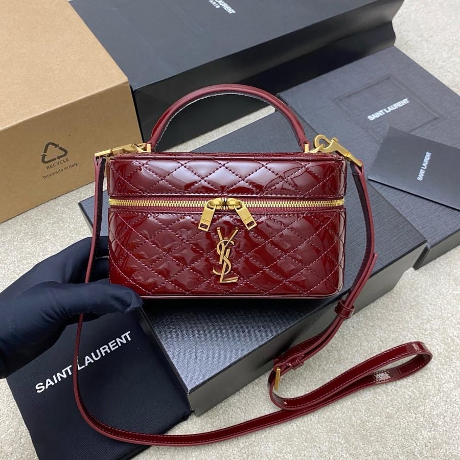 YSL Gaby Vanity جلد لامع