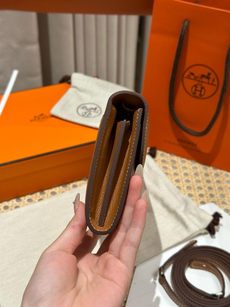 ايرميز Constance To Go wallet (هاردوير فضي)