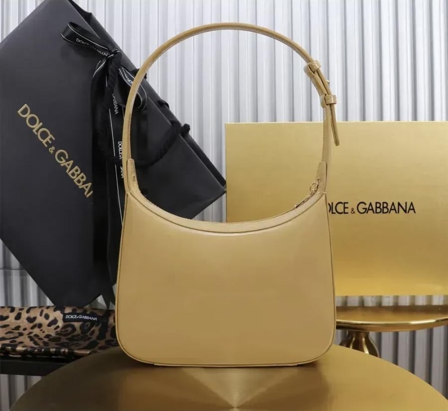 دولتشي شنطة 3.5 shoulder bag لامع