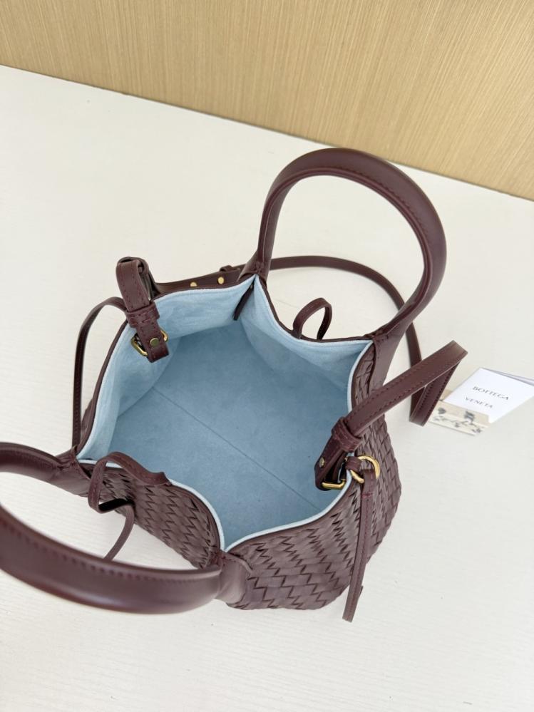بوتيقا Small Pinacoteca مقاس 24cm