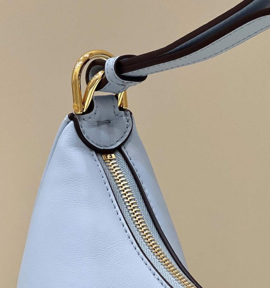 فندي قرافي سمول Fendigraphy Small مقاس 29cm