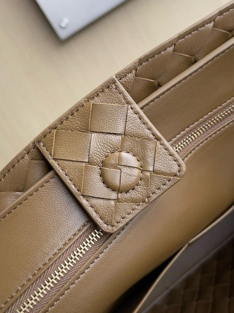 Andiamo medium boutique center 32cm size