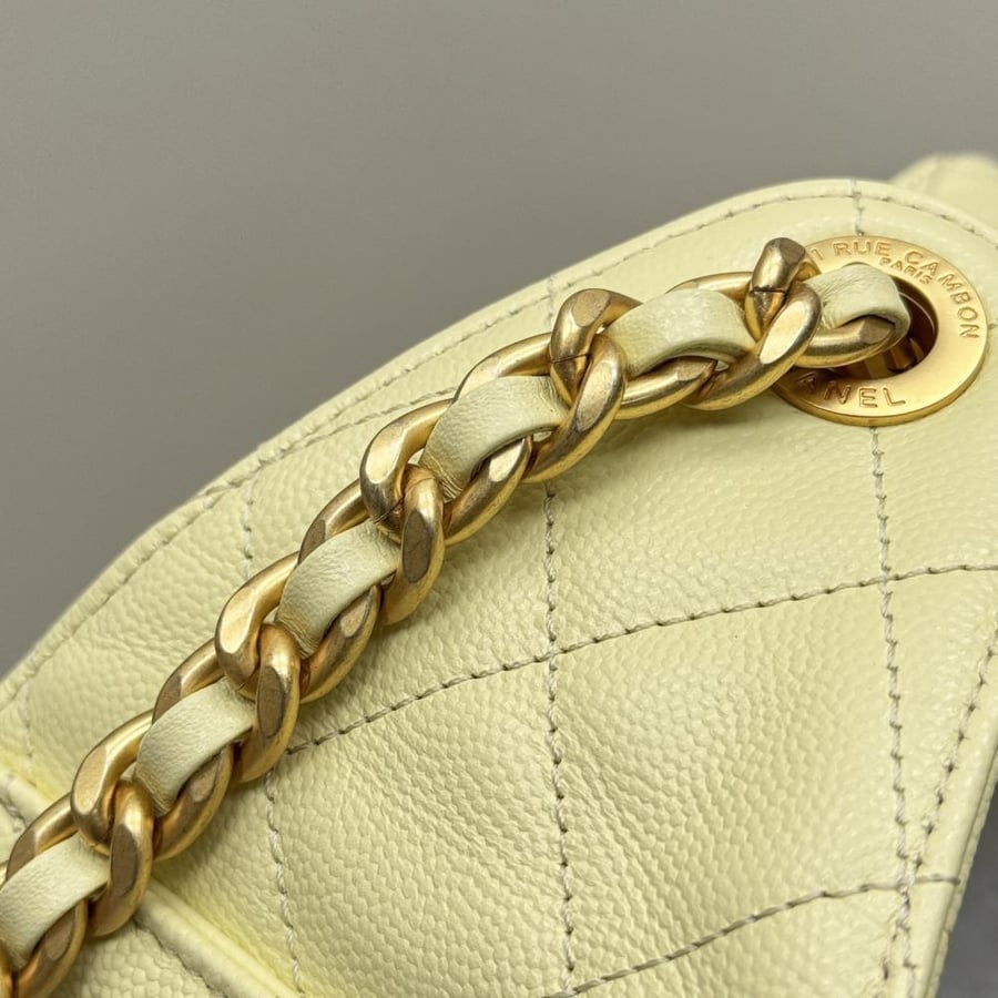 Chanel 25 hobo small شانيل مقاس سمول