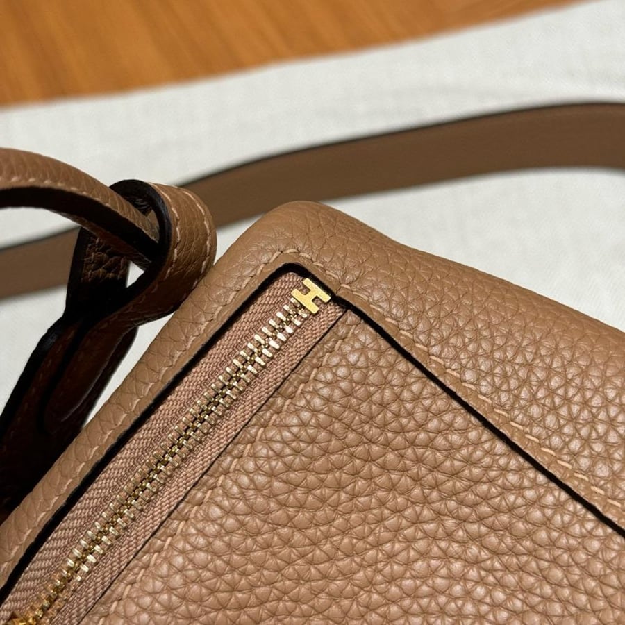 ارميز ليندي Lindy mini مقاس 19cm لون الهاردوير ذهبي
