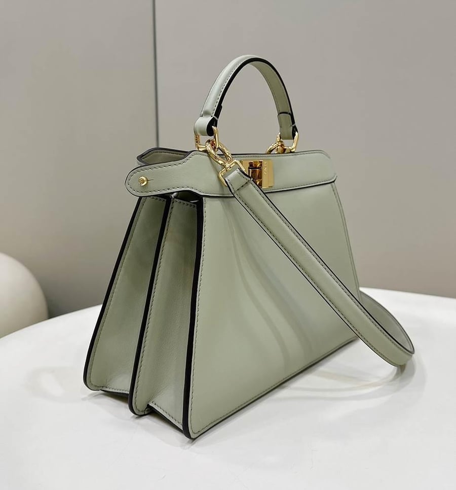 فندي بيكابو اي سيو Peekaboo ISeeU Small مقاس صغير 27cm