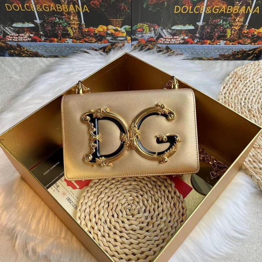 دولتشي DG Girls مقاس 21cm