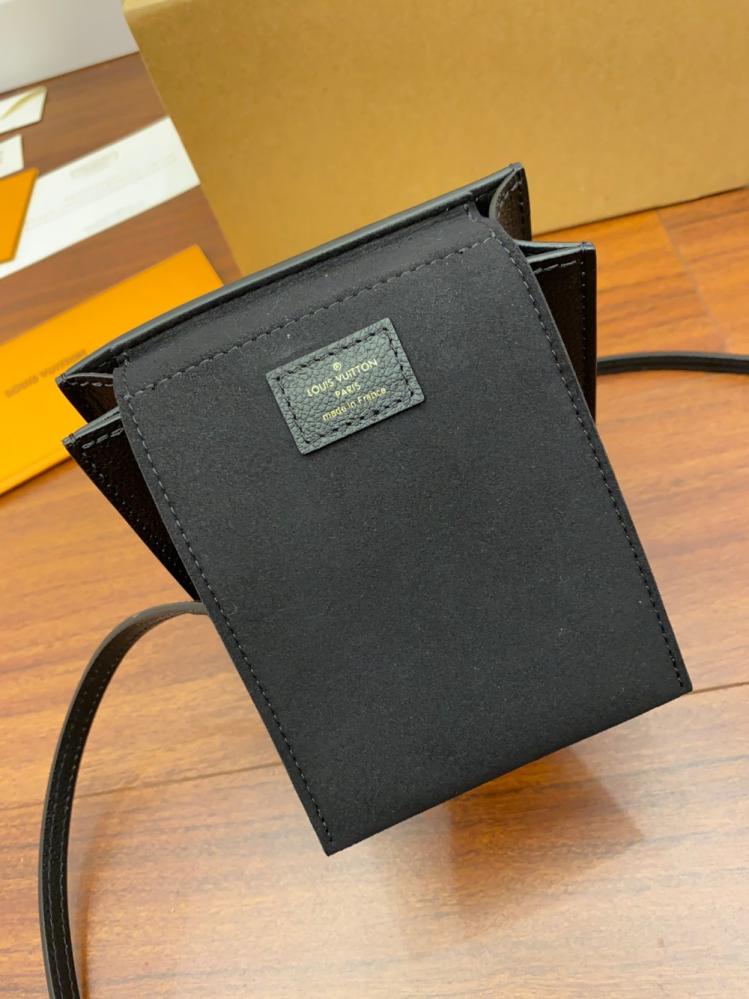 لويس فيتون Petit Sac Plat