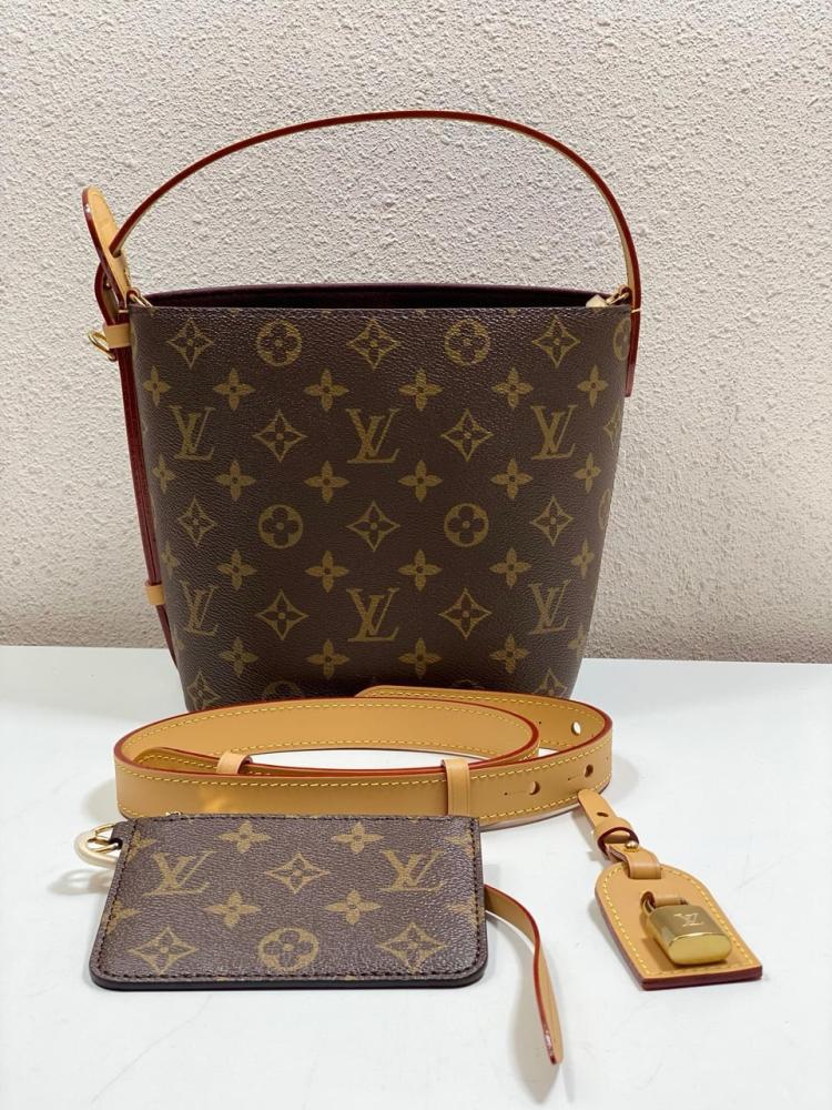 Louis Vuitton bag All In BB
