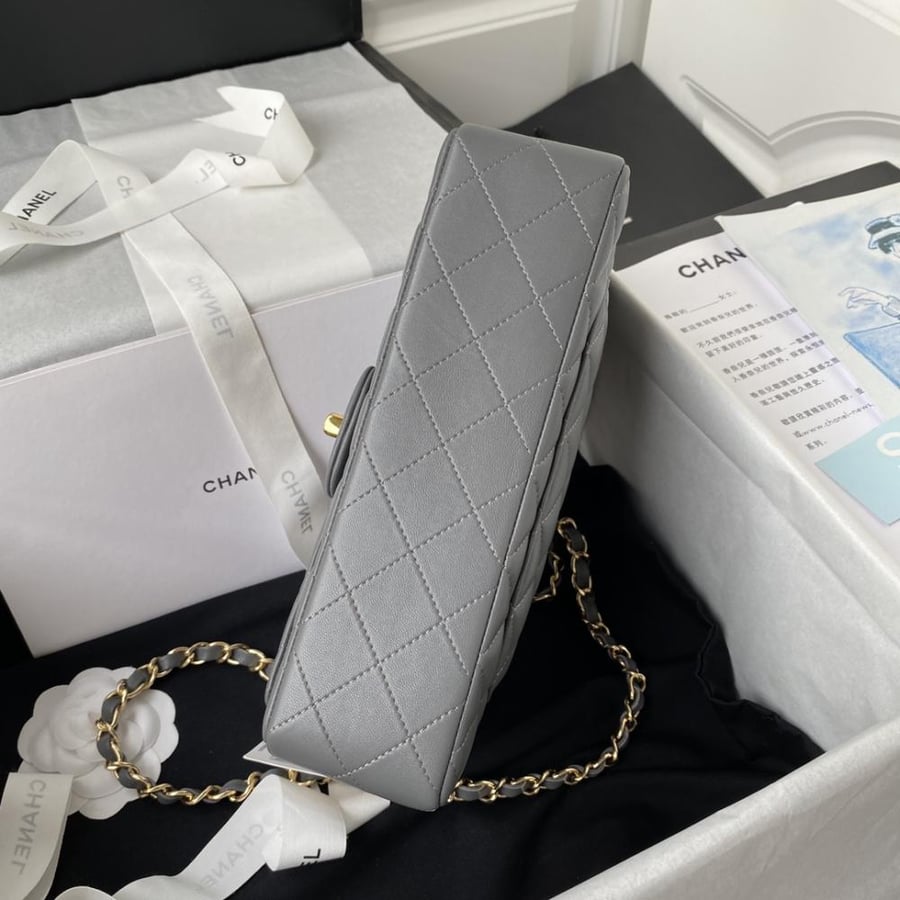 شانيل كلاسيك سمول جلد لامب سكن مقاس 23cm