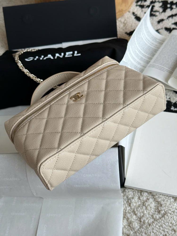Chanel Vanity Caviar leather