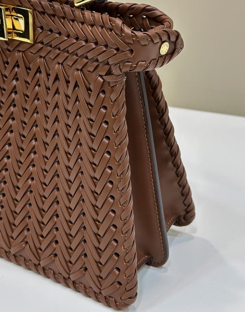 فندي بيكابو اي سيو Peekaboo ISeeU Small مقاس صغير 27cm