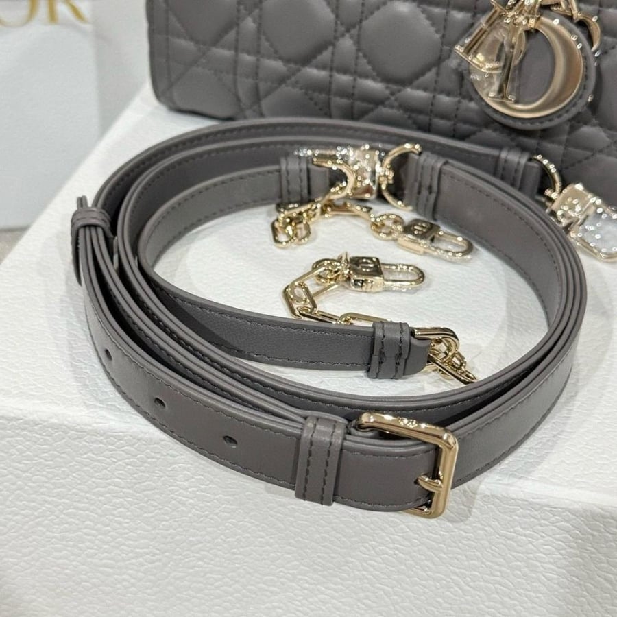 ديور ليدي دي جوي سمول Dior Lady D-Joy small Bag  مقاس صغير