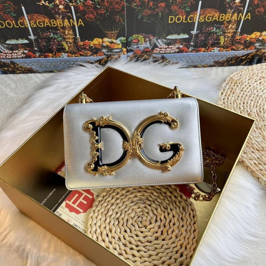 دولتشي DG Girls مقاس 21cm