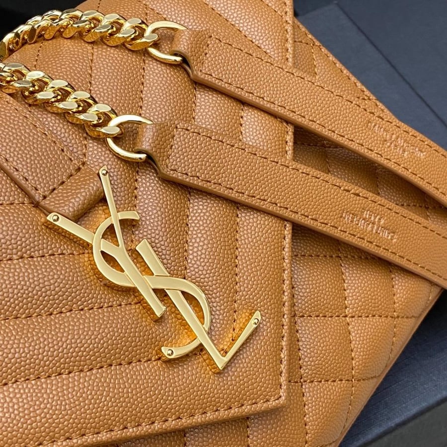 Saint laurent Envelope medium حجم متوسط