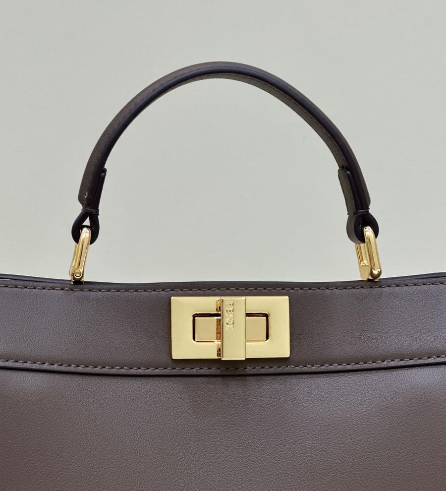 فندي بيكابو اي سيو Peekaboo ISeeU Small مقاس صغير 27cm