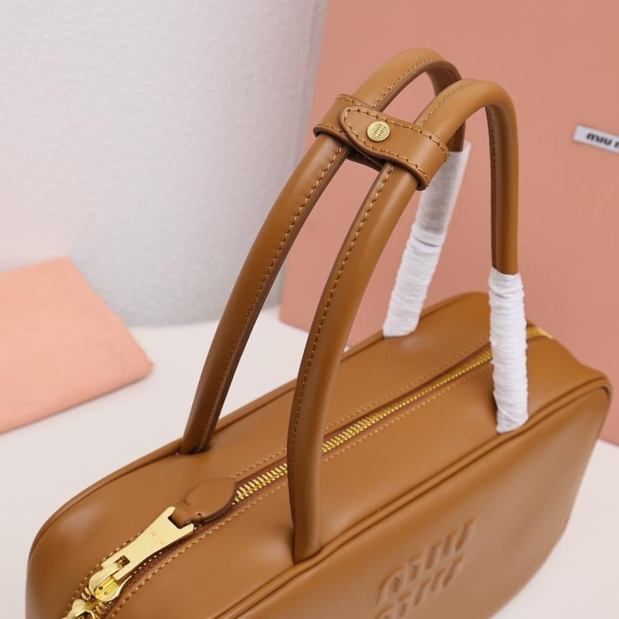 Beau leather top-handle medium