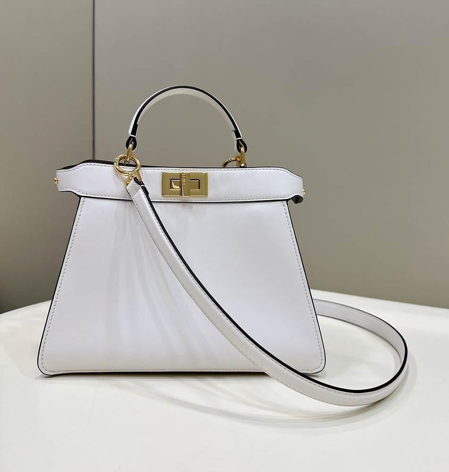 فندي بيكابو اي سيو Peekaboo ISeeU Small مقاس صغير 27cm