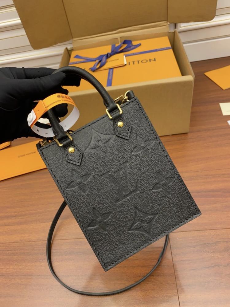 لويس فيتون Petit Sac Plat