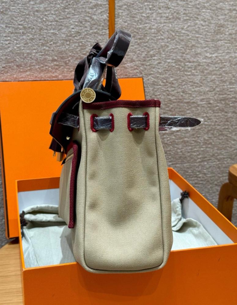 هير باق هاردوير ذهبي