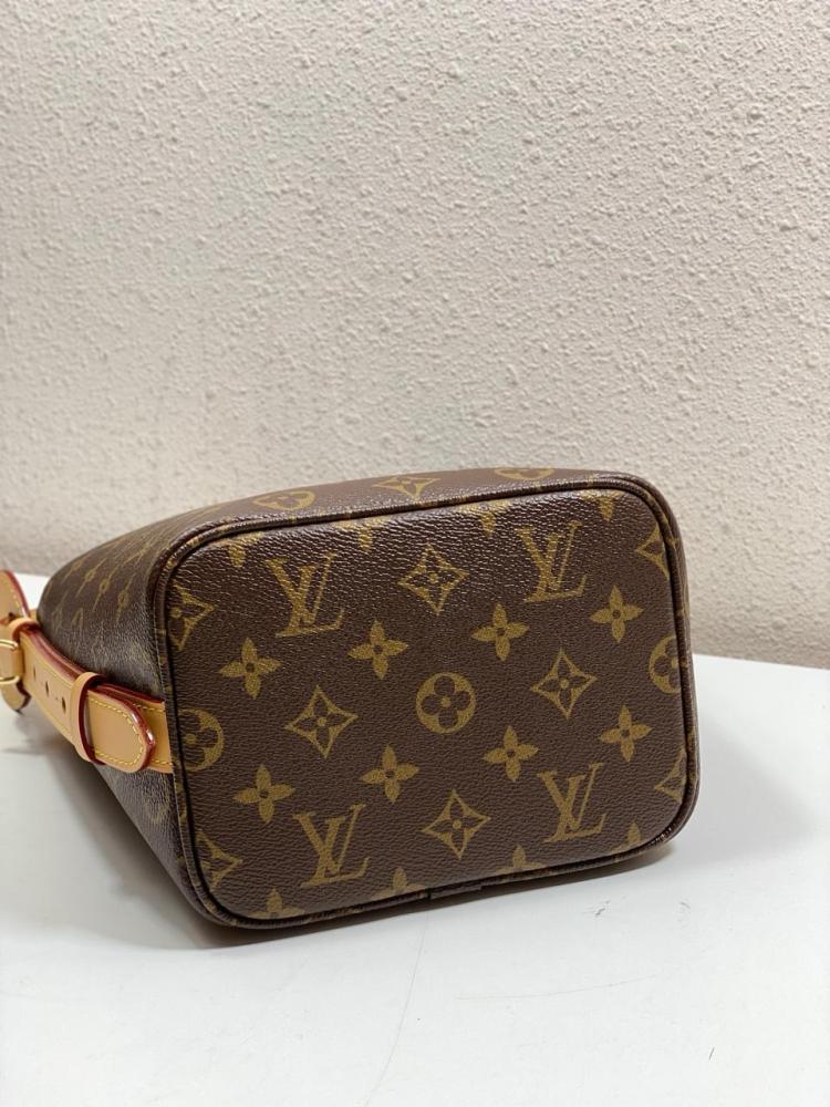 Louis Vuitton bag All In BB