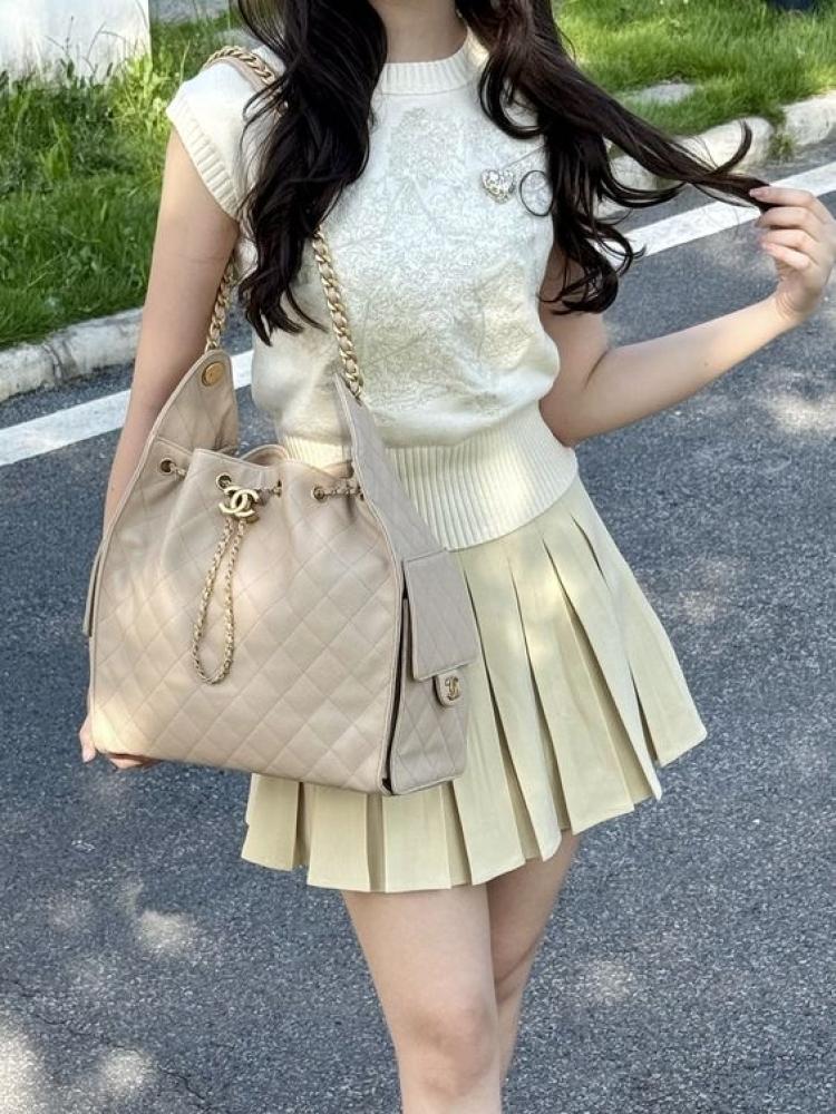 Chanel 25 hobo medium شانيل مقاس ميديم