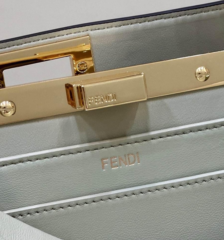 فندي بيكابو اي سيو Peekaboo ISeeU Small مقاس صغير 27cm