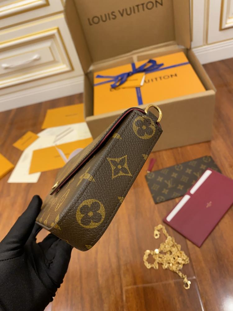 لويس فيتون Felicie Pochette