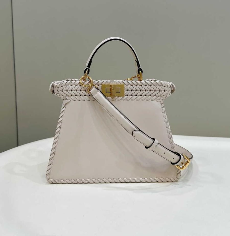 فندي بيكابو اي سيو Peekaboo ISeeU Small مقاس صغير 27cm