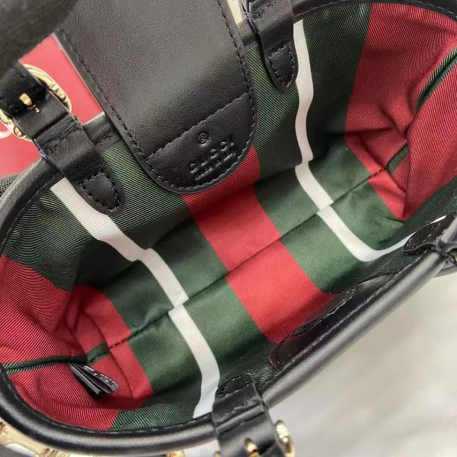 قوتشي حقيبة GG Emblem mini مقاس ميني