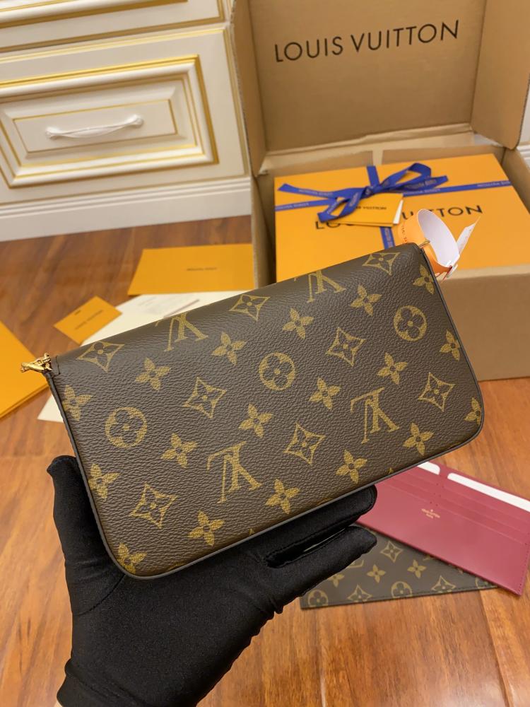 لويس فيتون Felicie Pochette