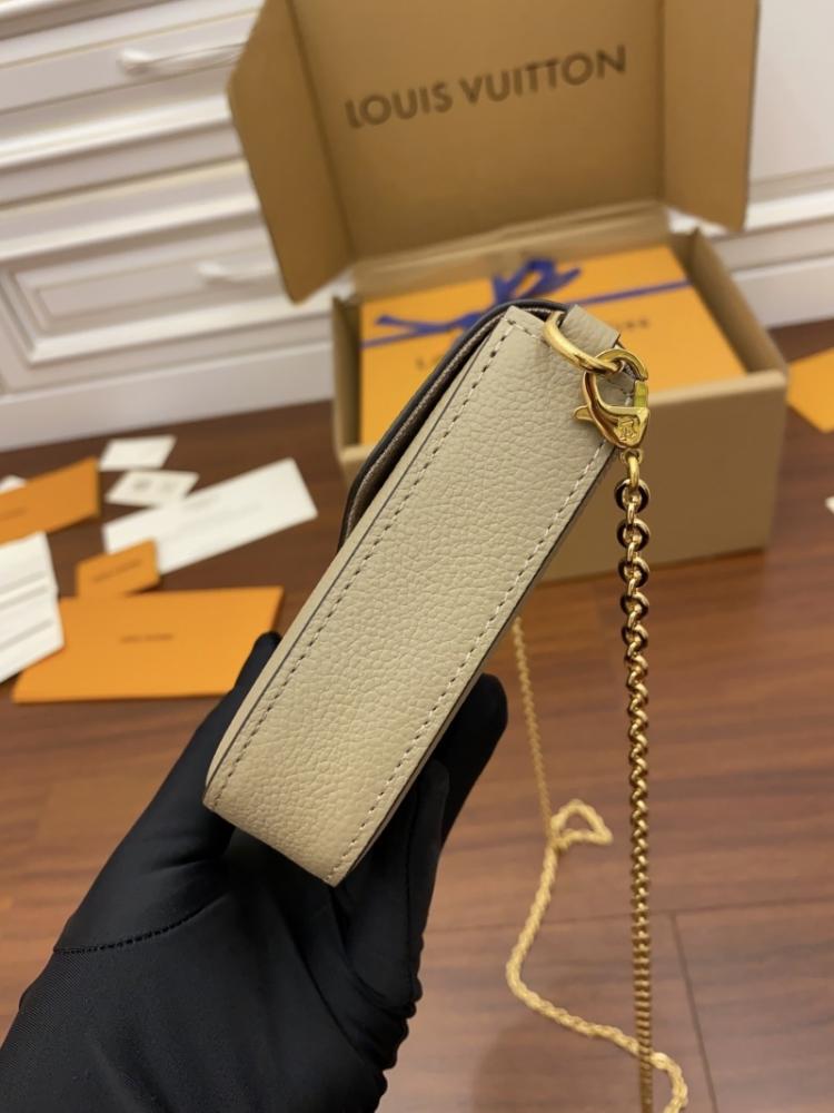 لويس فيتون Felicie Pochette