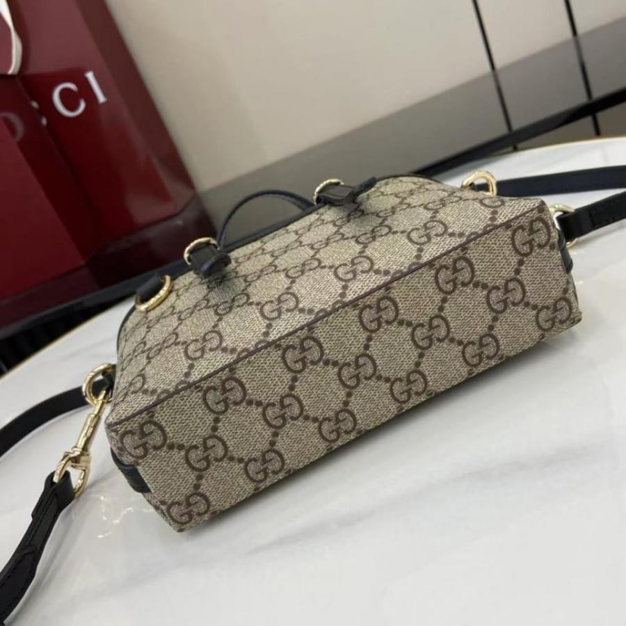 قوتشي حقيبة GG Emblem mini مقاس ميني